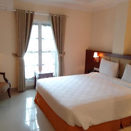 Le Semar Hotel Karawaci Dahung Экстерьер фото
