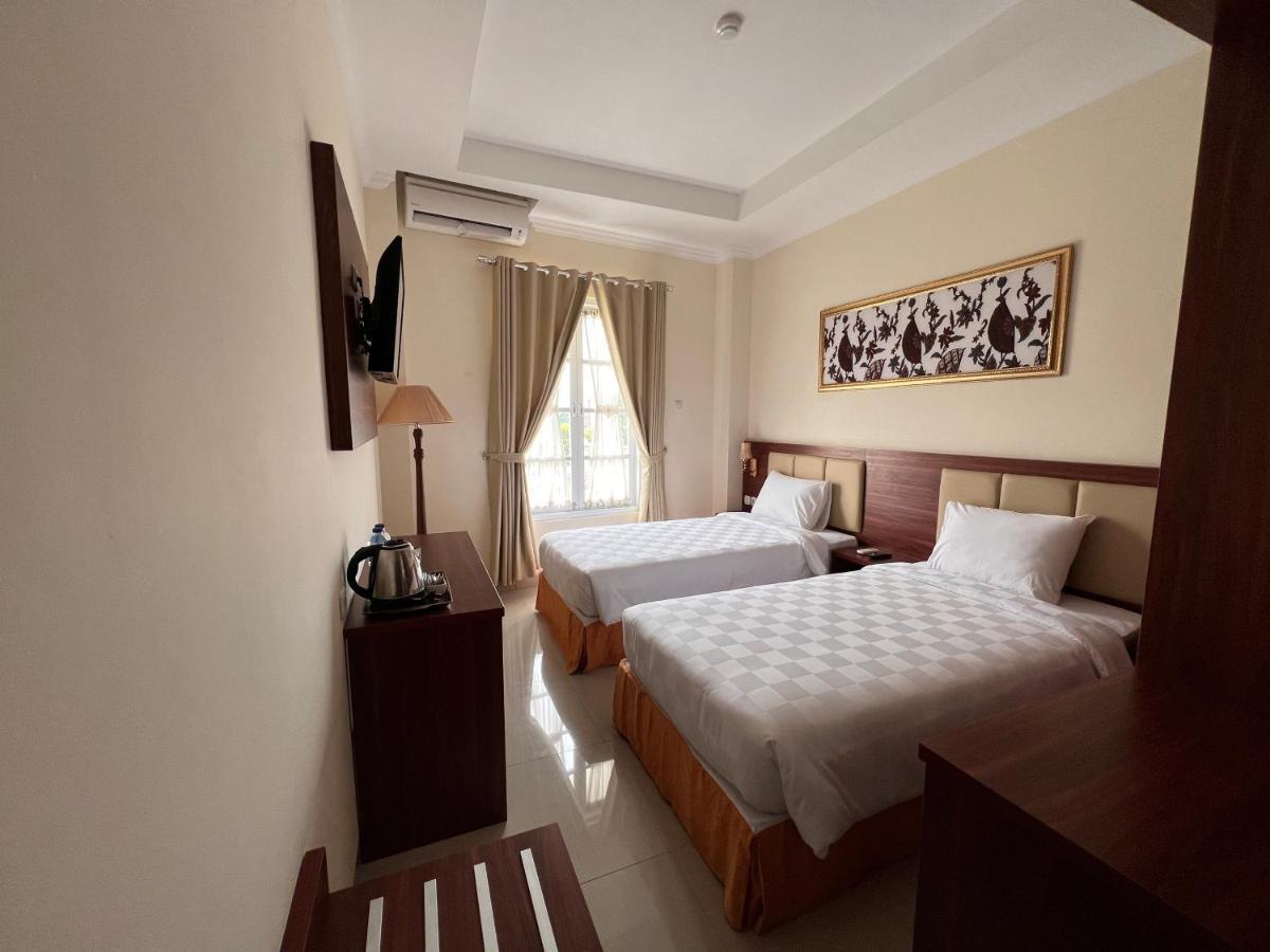 Le Semar Hotel Karawaci Dahung Экстерьер фото
